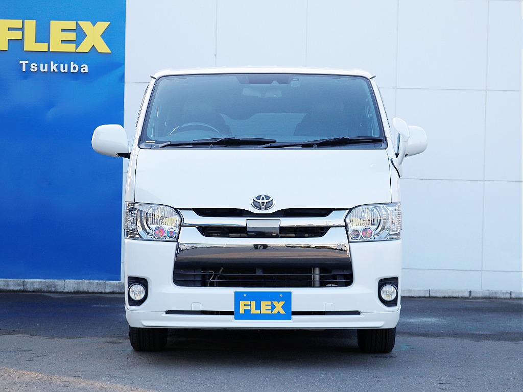 茨城県つくば市にハイエース専門の新車・中古車の展示場を展開！人気のグレード・年式をその場で見比べられます♪皆様のご来場、お問合せを心よりお待ちしております☆