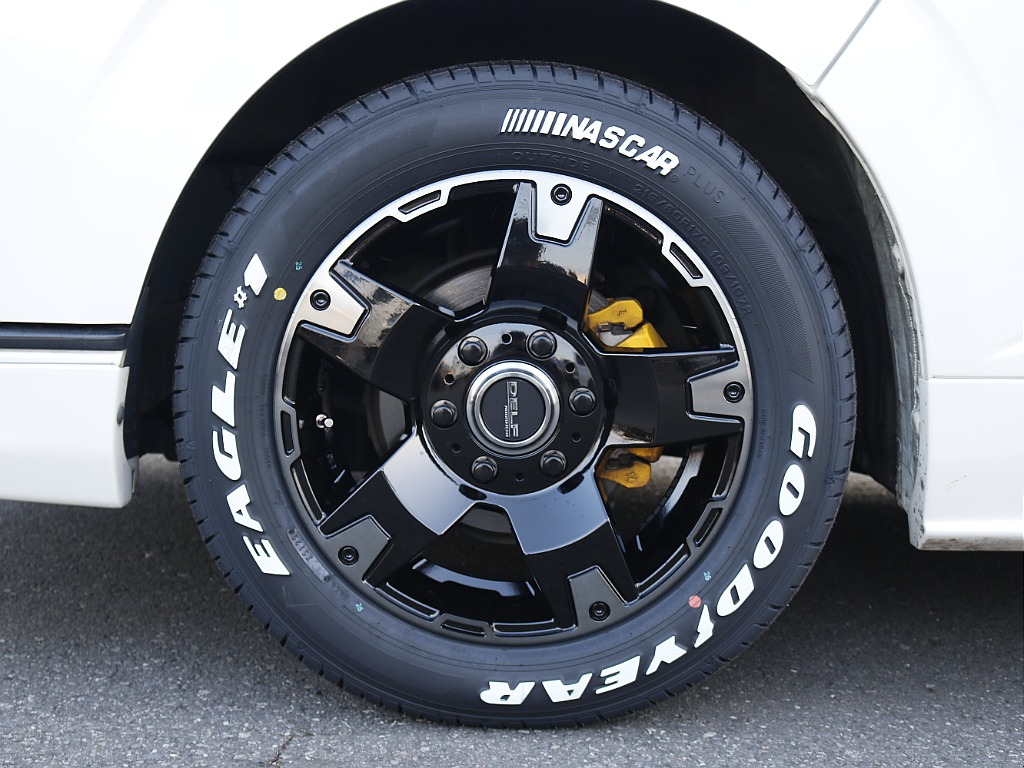 デルフ0317インチアルミホイール　グッドイヤーナスカータイヤをインストール☆