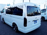 茨城県つくば市にハイエース専門の新車・中古車の展示場を展開！人気のグレード・年式をその場で見比べられます♪皆様のご来場、お問合せを心よりお待ちしております☆