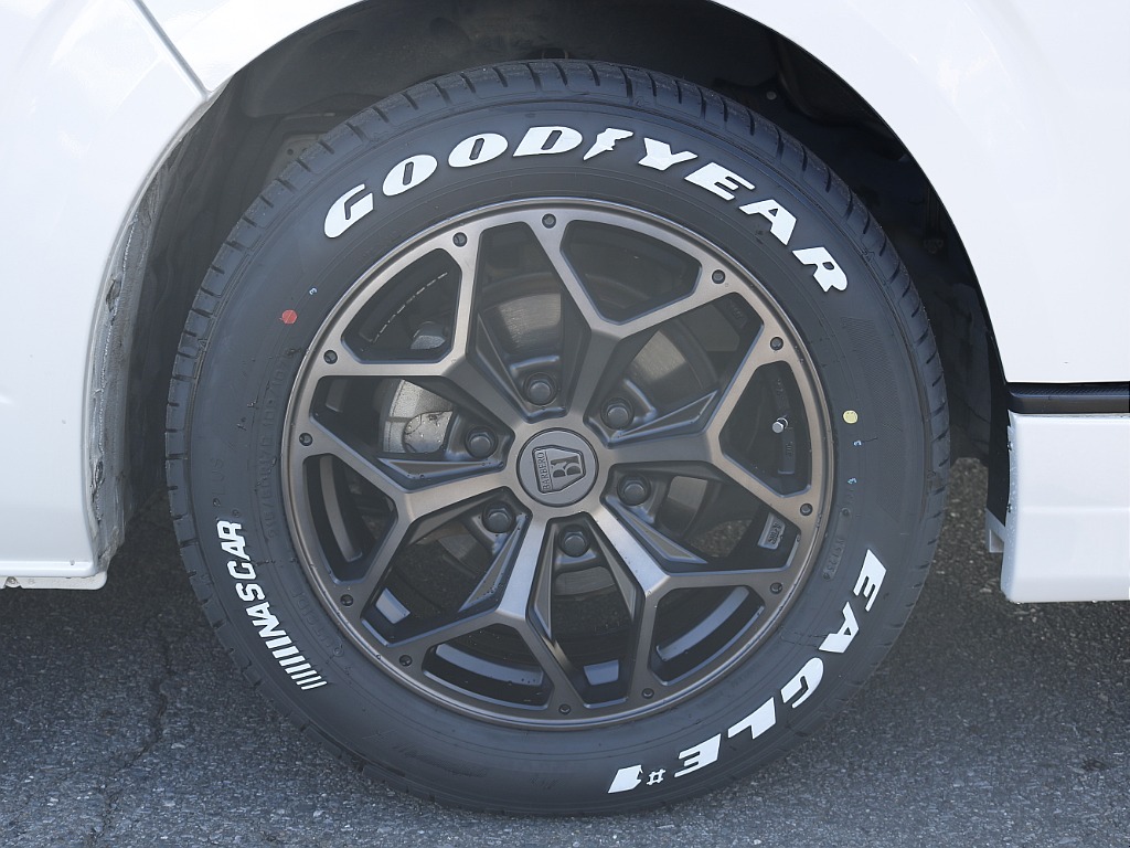 追加カスタムパーツも豊富に取り揃えておりますのでご相談下さい！