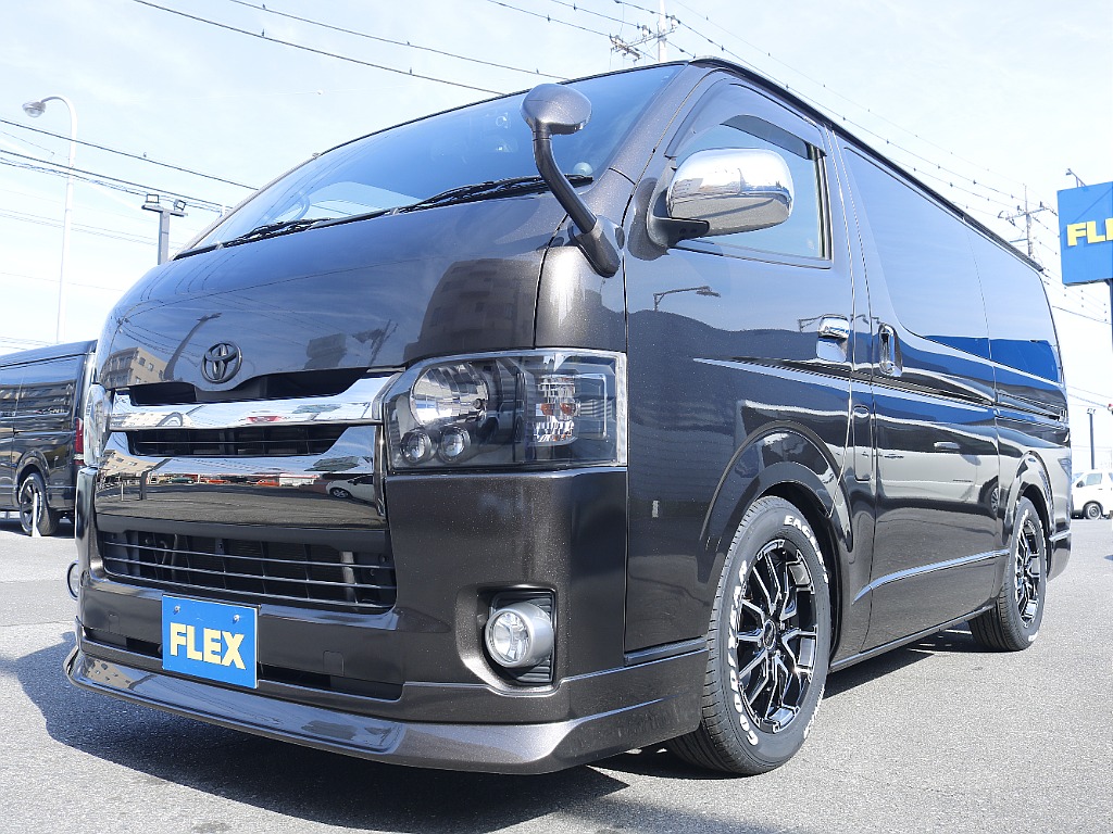 茨城県つくば市にハイエース専門の新車・中古車の展示場を展開！人気のグレード・年式をその場で見比べられます♪皆様のご来場、お問合せを心よりお待ちしております☆