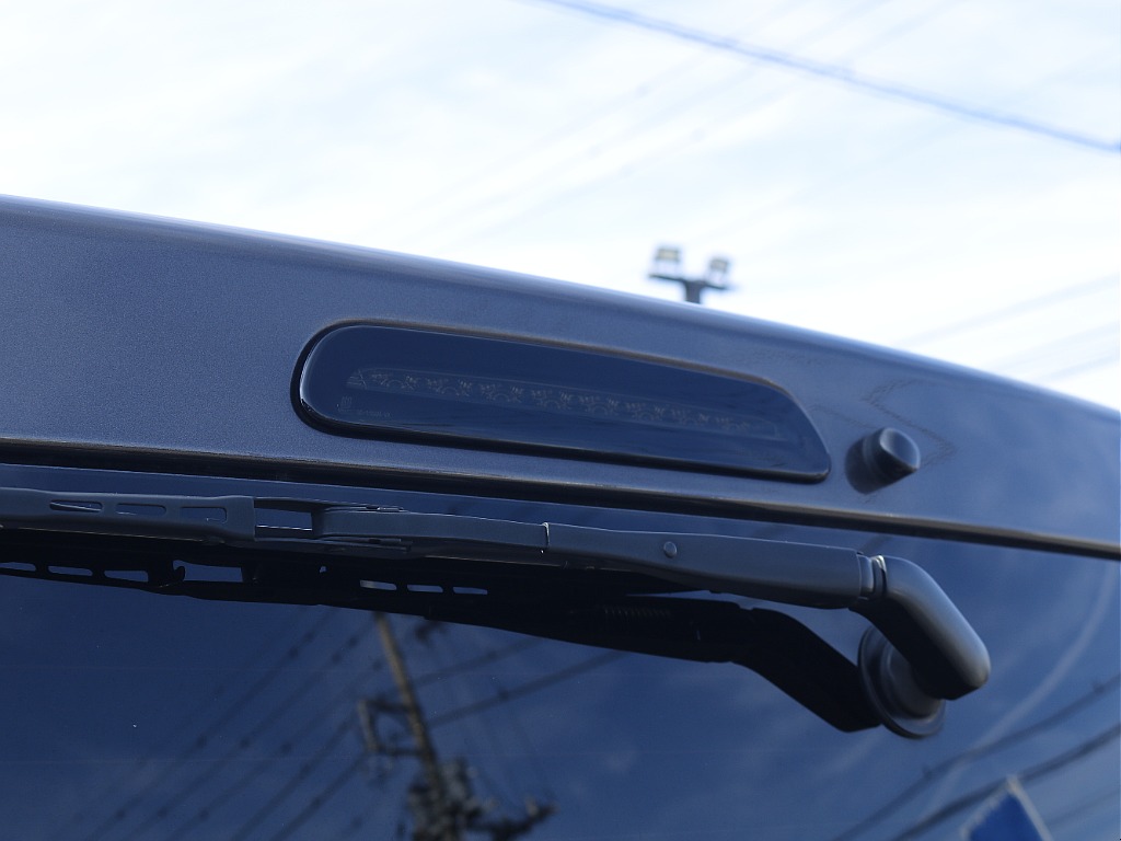 茨城県つくば市にハイエース専門の新車・中古車の展示場を展開！人気のグレード・年式をその場で見比べられます♪皆様のご来場、お問合せを心よりお待ちしております☆