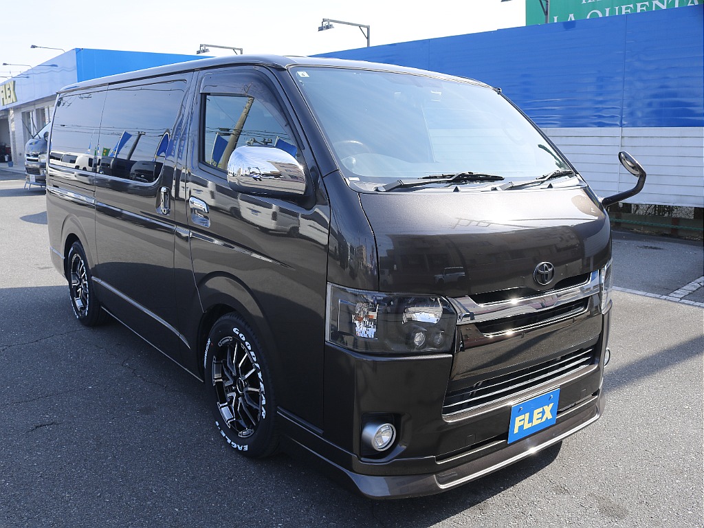 茨城県つくば市にハイエース専門の新車・中古車の展示場を展開！人気のグレード・年式をその場で見比べられます♪皆様のご来場、お問合せを心よりお待ちしております☆