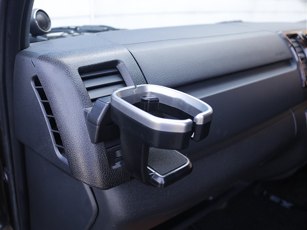 茨城県つくば市にハイエース専門の新車・中古車の展示場を展開！人気のグレード・年式をその場で見比べられます♪皆様のご来場、お問合せを心よりお待ちしております☆