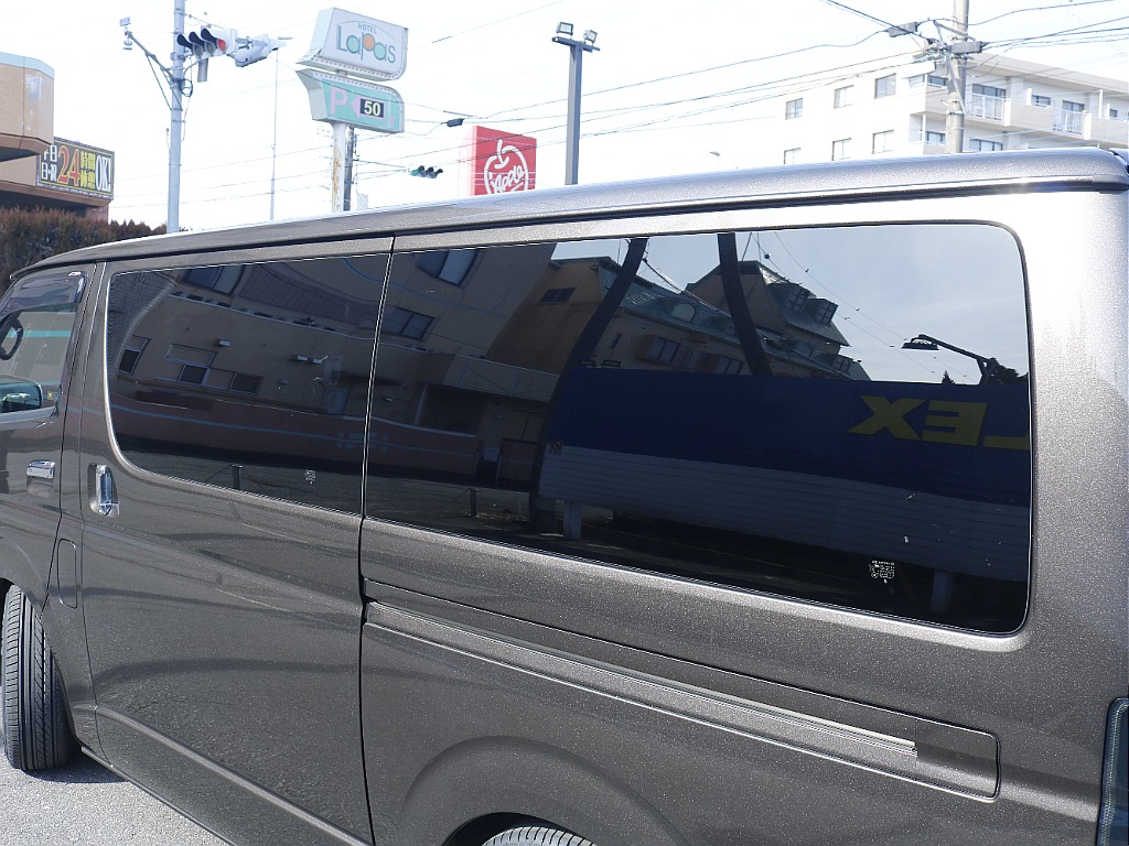 茨城県つくば市にハイエース専門の新車・中古車の展示場を展開！人気のグレード・年式をその場で見比べられます♪皆様のご来場、お問合せを心よりお待ちしております☆