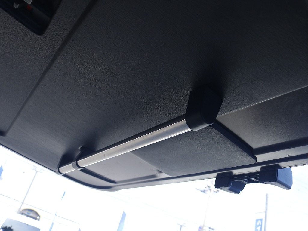 茨城県つくば市にハイエース専門の新車・中古車の展示場を展開！人気のグレード・年式をその場で見比べられます♪皆様のご来場、お問合せを心よりお待ちしております☆