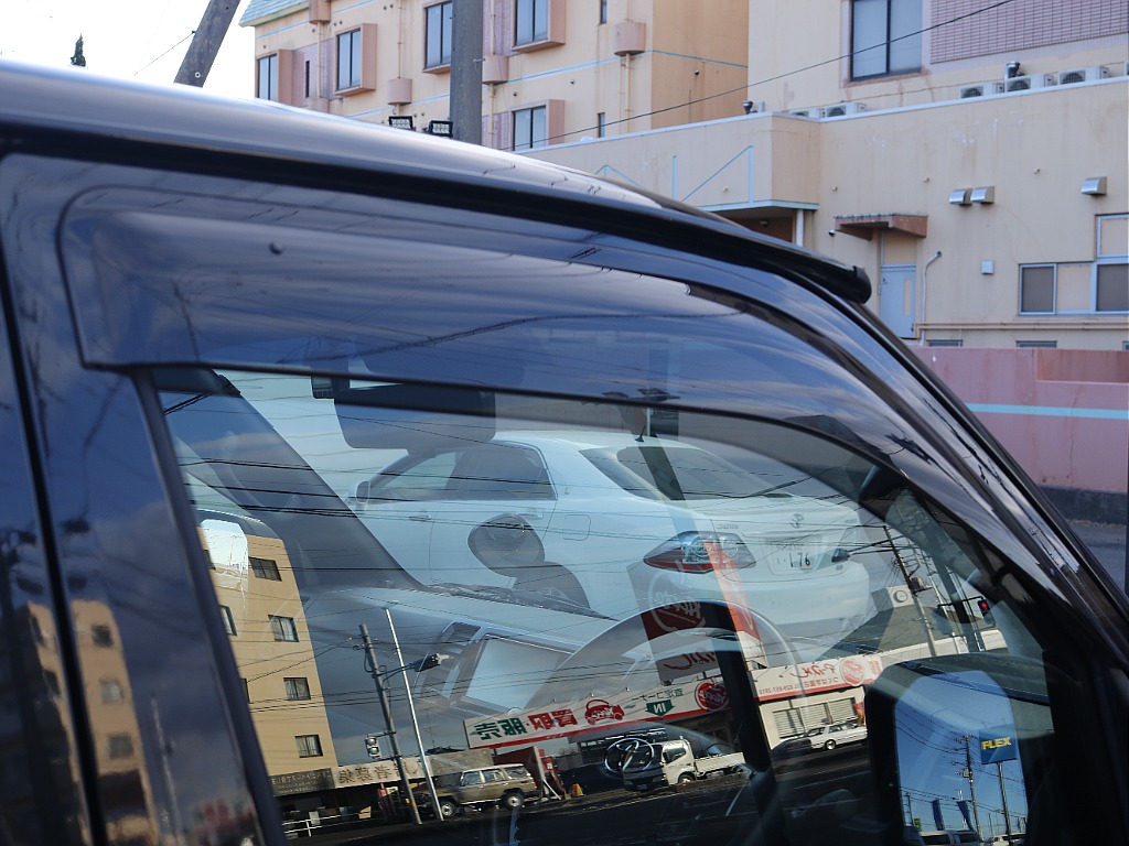 茨城県つくば市にハイエース専門の新車・中古車の展示場を展開！人気のグレード・年式をその場で見比べられます♪皆様のご来場、お問合せを心よりお待ちしております☆