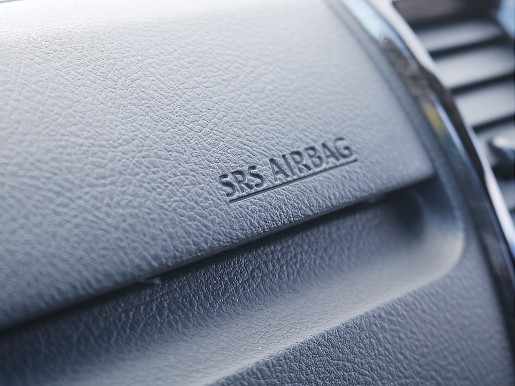 茨城県つくば市にハイエース専門の新車・中古車の展示場を展開！人気のグレード・年式をその場で見比べられます♪皆様のご来場、お問合せを心よりお待ちしております☆