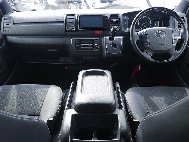 特別仕様車限定カラーブラックパールクリスタルシャイン！