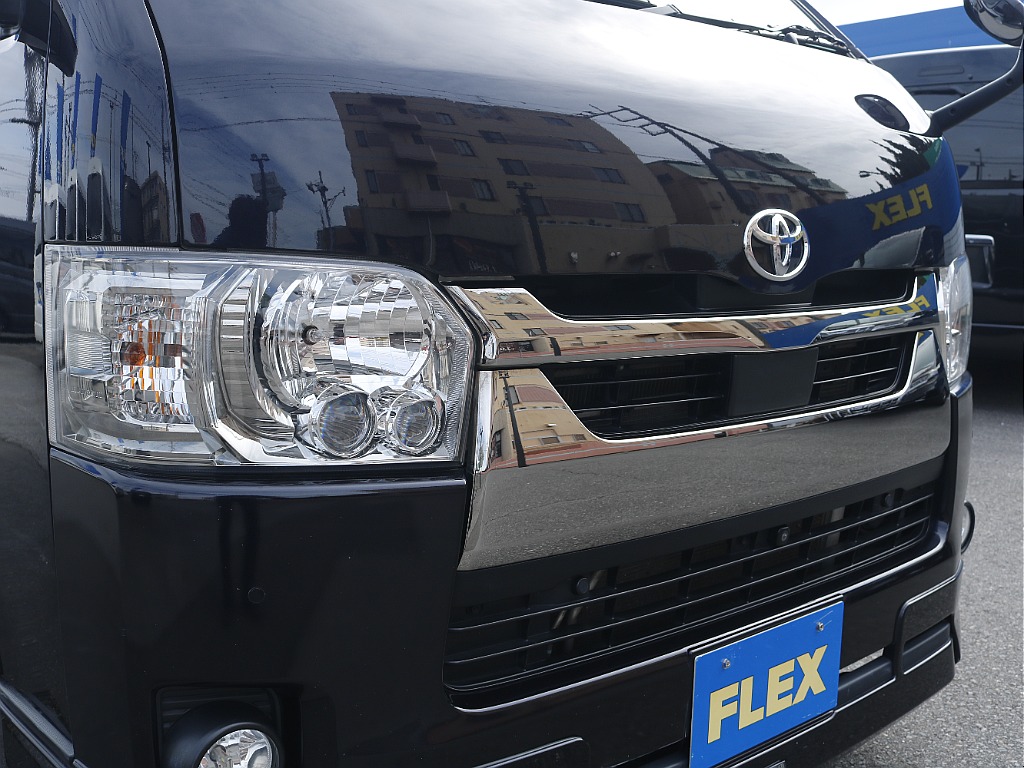 茨城県つくば市にハイエース専門の新車・中古車の展示場を展開！人気のグレード・年式をその場で見比べられます♪皆様のご来場、お問合せを心よりお待ちしております☆