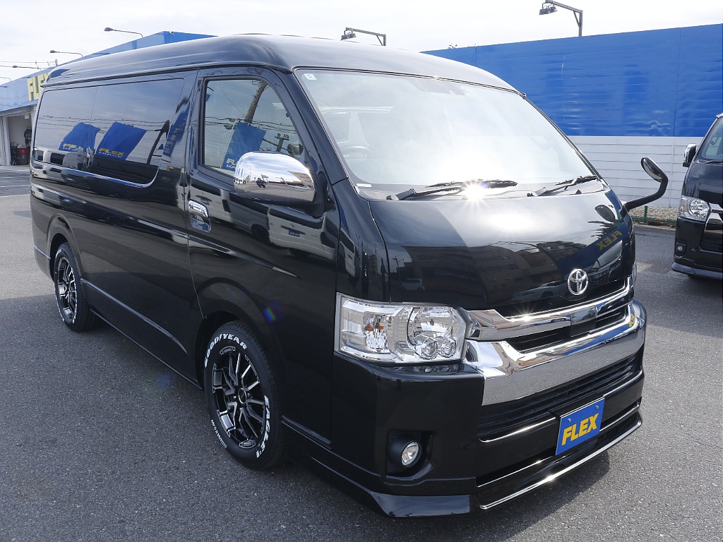 茨城県つくば市にハイエース専門の新車・中古車の展示場を展開！人気のグレード・年式をその場で見比べられます♪皆様のご来場、お問合せを心よりお待ちしております☆