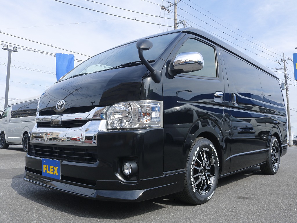 茨城県つくば市にハイエース専門の新車・中古車の展示場を展開！人気のグレード・年式をその場で見比べられます♪皆様のご来場、お問合せを心よりお待ちしております☆