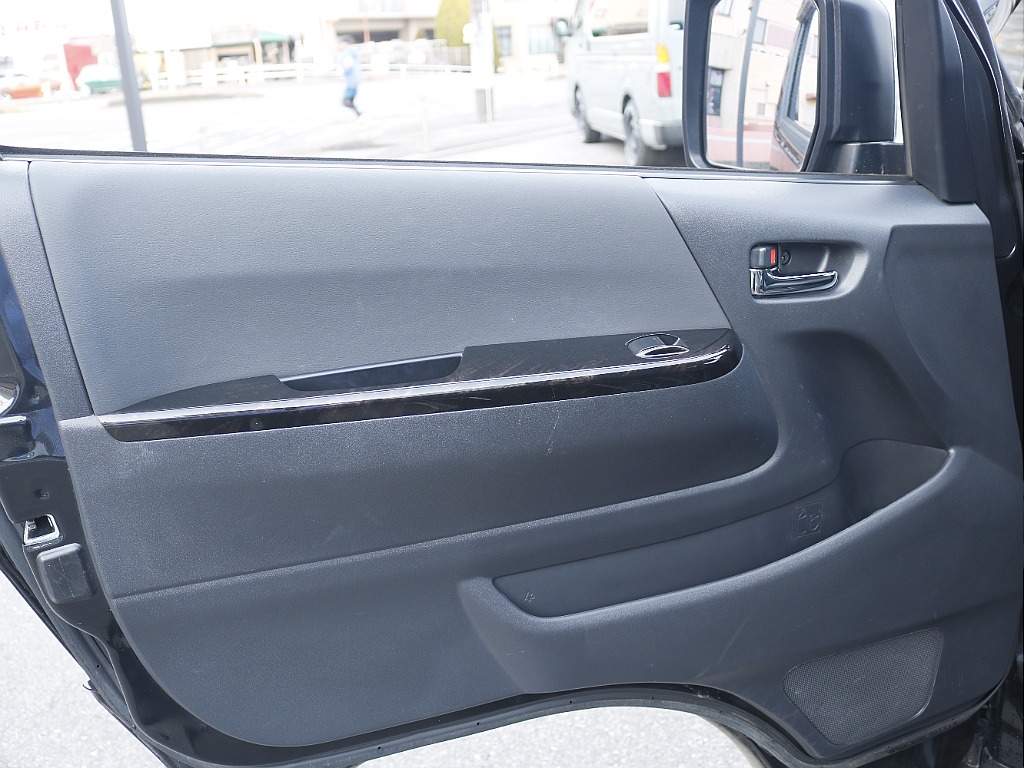 追加カスタムパーツも豊富に取り揃えておりますのでご相談下さい！