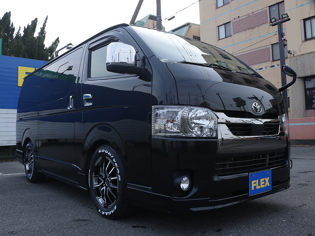 茨城県つくば市にハイエース専門の新車・中古車の展示場を展開！人気のグレード・年式をその場で見比べられます♪皆様のご来場、お問合せを心よりお待ちしております☆