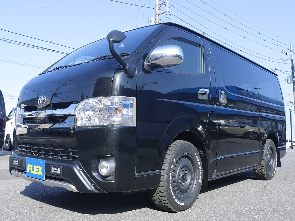 FLEXオリジナルオフロードカスタムに仕上げたディーゼルターボ４WDのハイエースバン☆