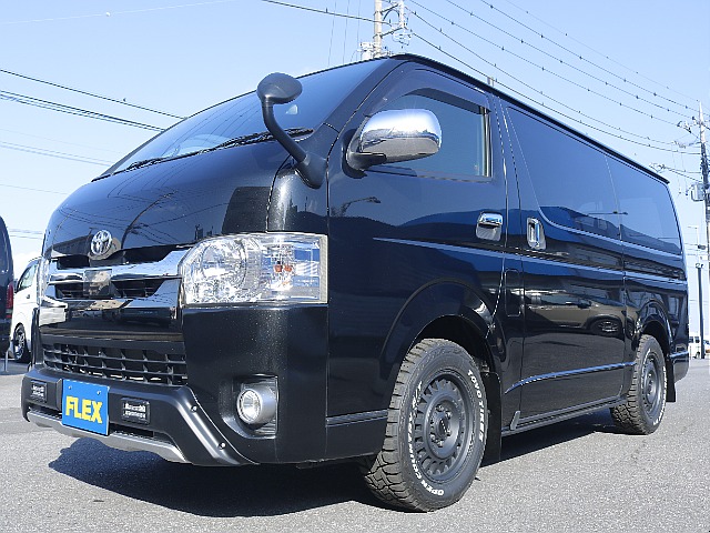 FLEXオリジナルオフロードカスタムに仕上げたディーゼルターボ４WDのハイエースバン☆