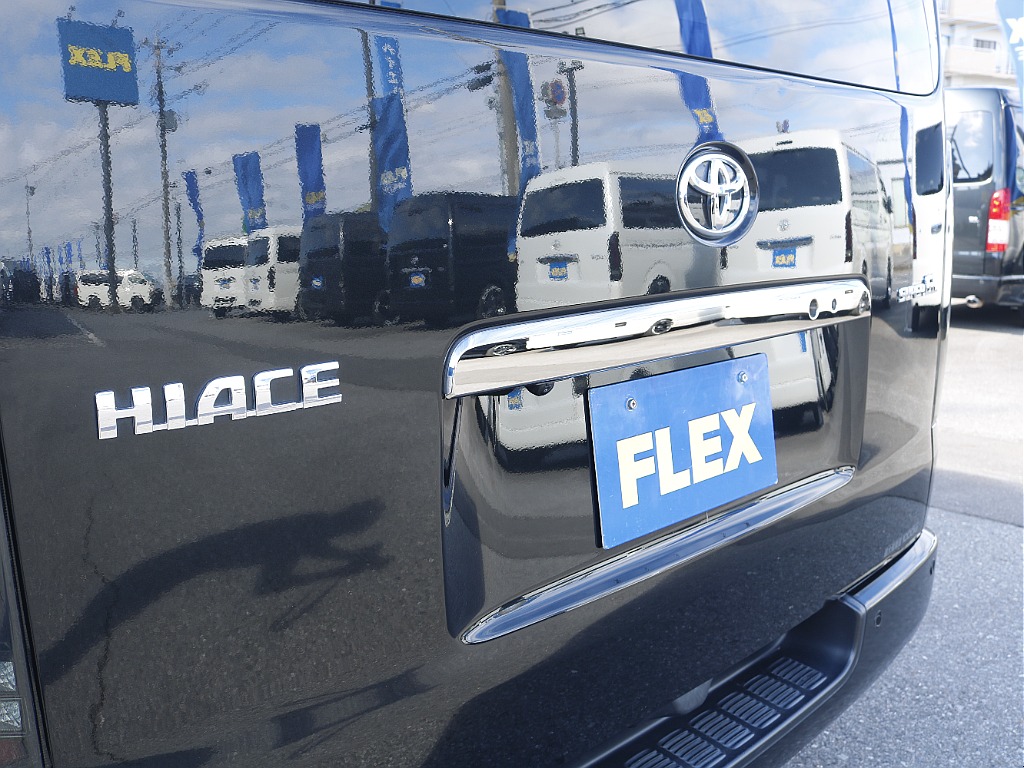 茨城県つくば市にハイエース専門の新車・中古車の展示場を展開！人気のグレード・年式をその場で見比べられます♪皆様のご来場、お問合せを心よりお待ちしております☆