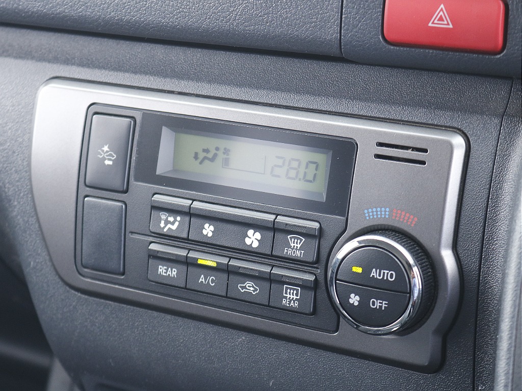 茨城県内最大級のハイエース専門店です！お気軽にご来店、お問い合わせ下さい♪