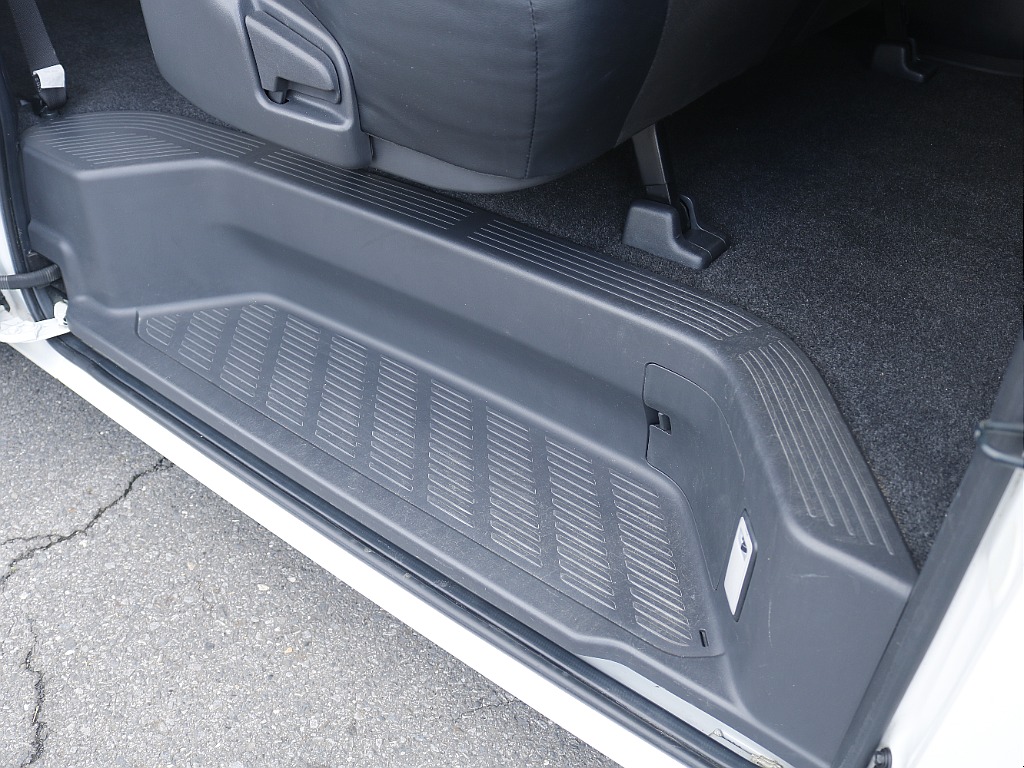 茨城県内最大級のハイエース専門店です！お気軽にご来店、お問い合わせ下さい♪