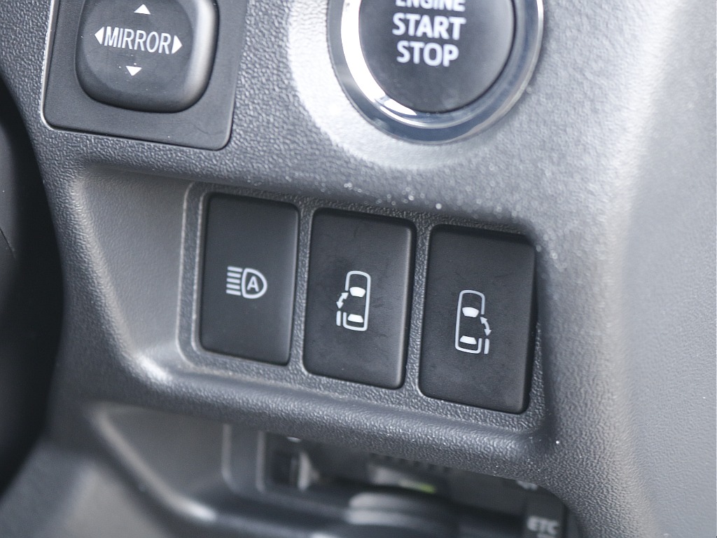 両側パワースライドドア付き♪