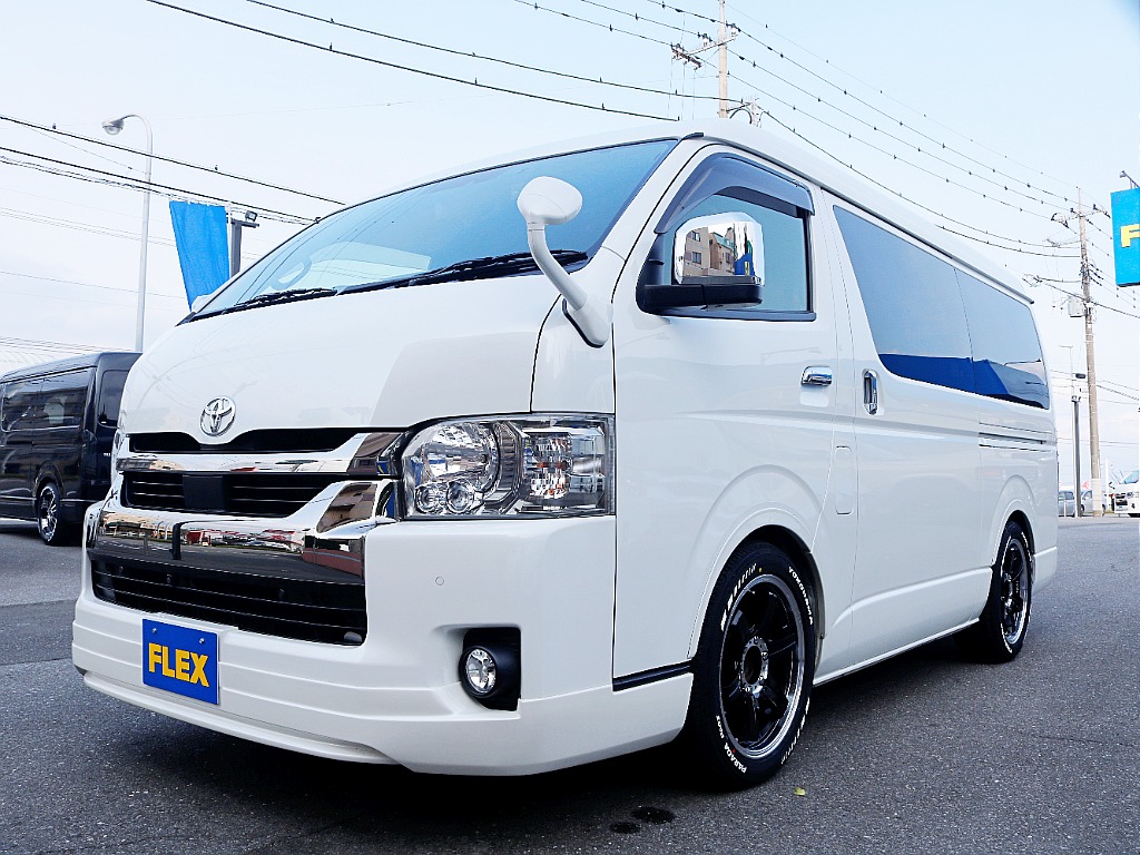 茨城県つくば市にハイエース専門の新車・中古車の展示場を展開！人気のグレード・年式をその場で見比べられます♪皆様のご来場、お問合せを心よりお待ちしております☆