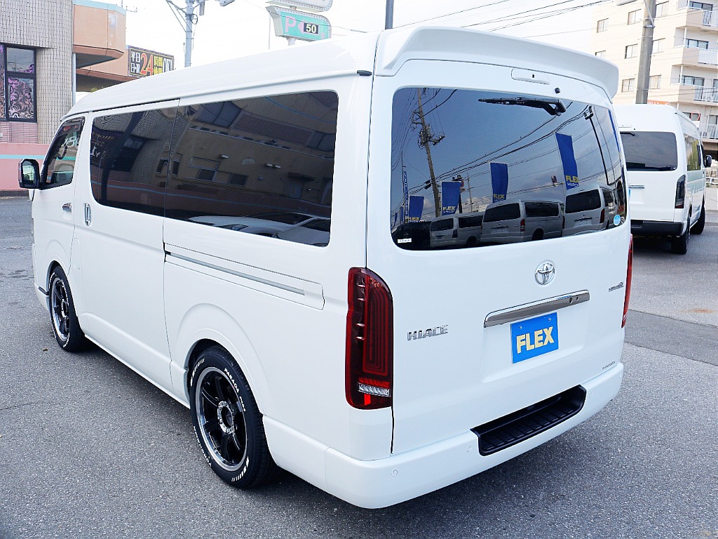 茨城県つくば市にハイエース専門の新車・中古車の展示場を展開！人気のグレード・年式をその場で見比べられます♪皆様のご来場、お問合せを心よりお待ちしております☆