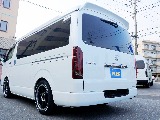 茨城県つくば市にハイエース専門の新車・中古車の展示場を展開！人気のグレード・年式をその場で見比べられます♪皆様のご来場、お問合せを心よりお待ちしております☆