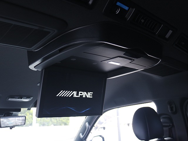 ALPINE12.8インチフリップダウンモニター！