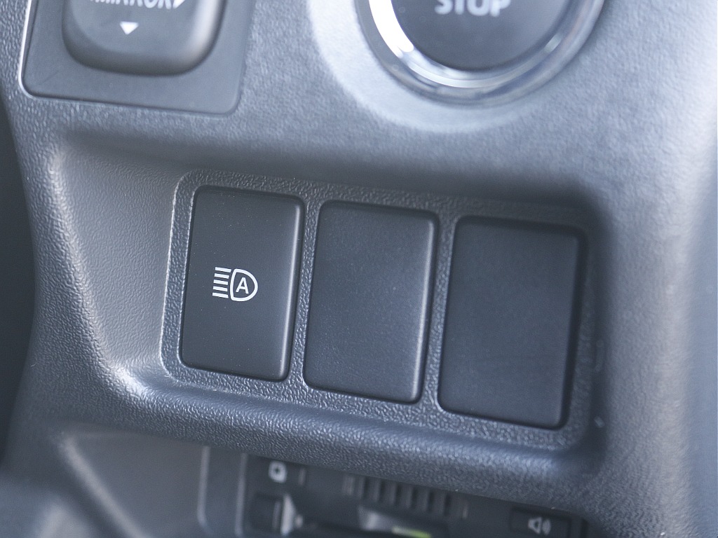 茨城県つくば市にハイエース専門の新車・中古車の展示場を展開！人気のグレード・年式をその場で見比べられます♪皆様のご来場、お問合せを心よりお待ちしております☆