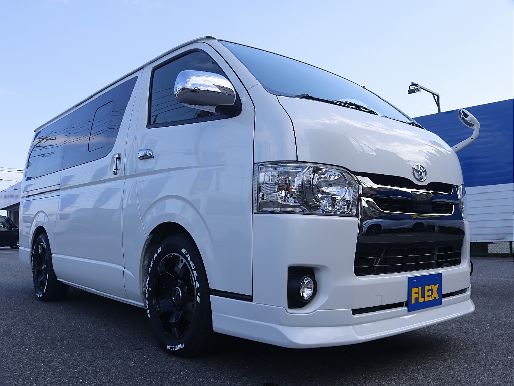 茨城県つくば市にハイエース専門の新車・中古車の展示場を展開！人気のグレード・年式をその場で見比べられます♪皆様のご来場、お問合せを心よりお待ちしております☆