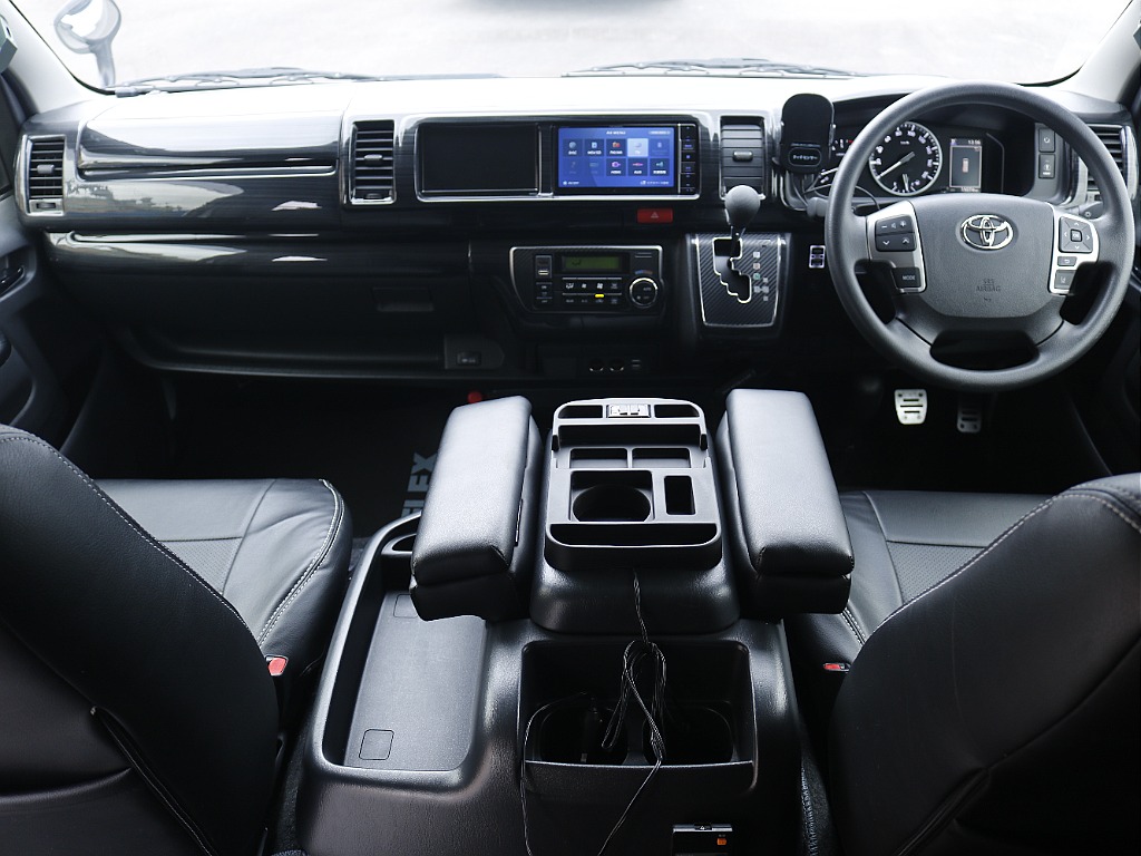 フローリング施工、ベッドキット完備！