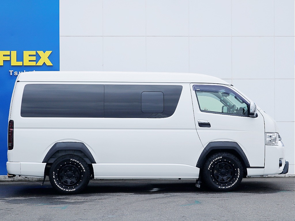 茨城県つくば市にハイエース専門の新車・中古車の展示場を展開！人気のグレード・年式をその場で見比べられます♪皆様のご来場、お問合せを心よりお待ちしております☆