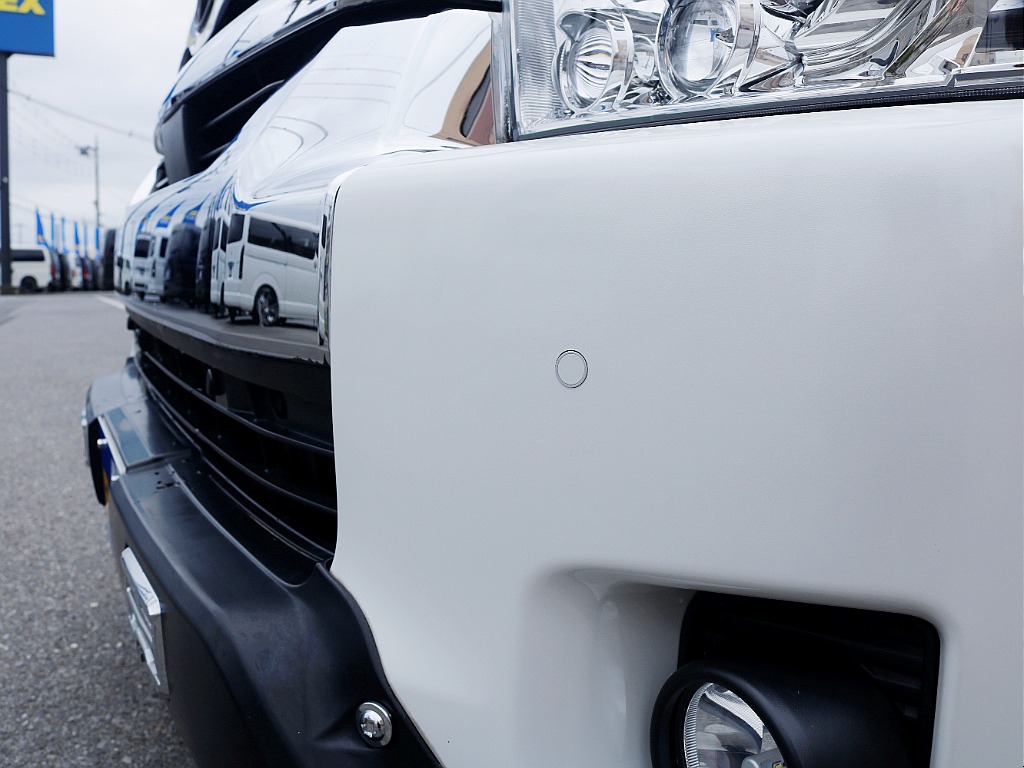 茨城県つくば市にハイエース専門の新車・中古車の展示場を展開！人気のグレード・年式をその場で見比べられます♪皆様のご来場、お問合せを心よりお待ちしております☆