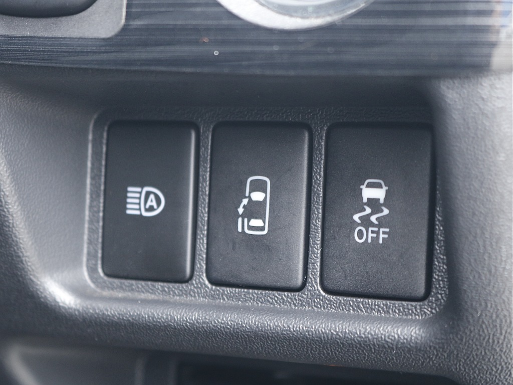 茨城県つくば市にハイエース専門の新車・中古車の展示場を展開！人気のグレード・年式をその場で見比べられます♪皆様のご来場、お問合せを心よりお待ちしております☆