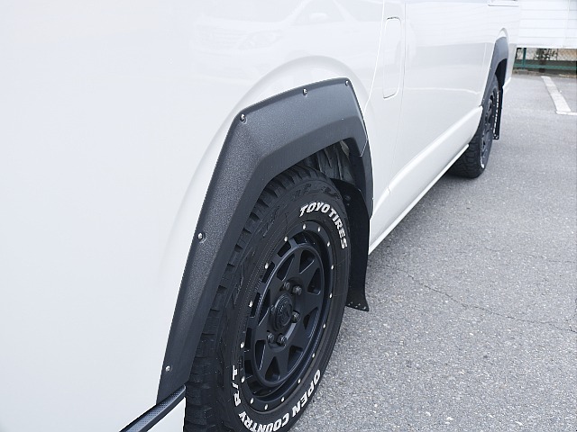 インパクトのあるオーバーフェンダー！