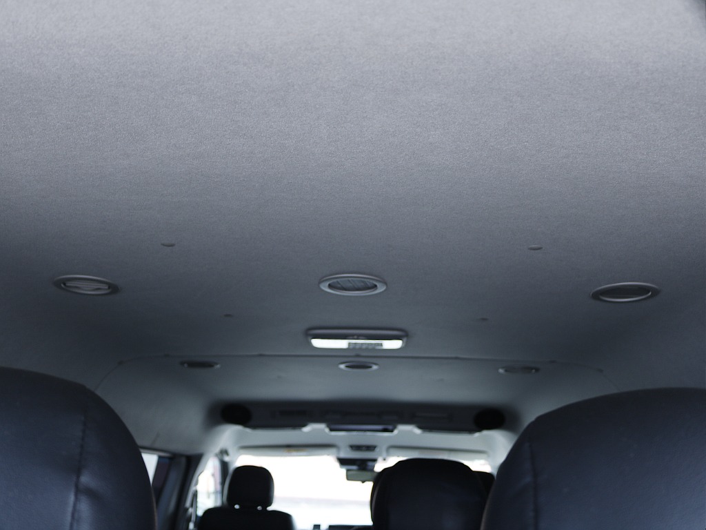 茨城県つくば市にハイエース専門の新車・中古車の展示場を展開！人気のグレード・年式をその場で見比べられます♪皆様のご来場、お問合せを心よりお待ちしております☆