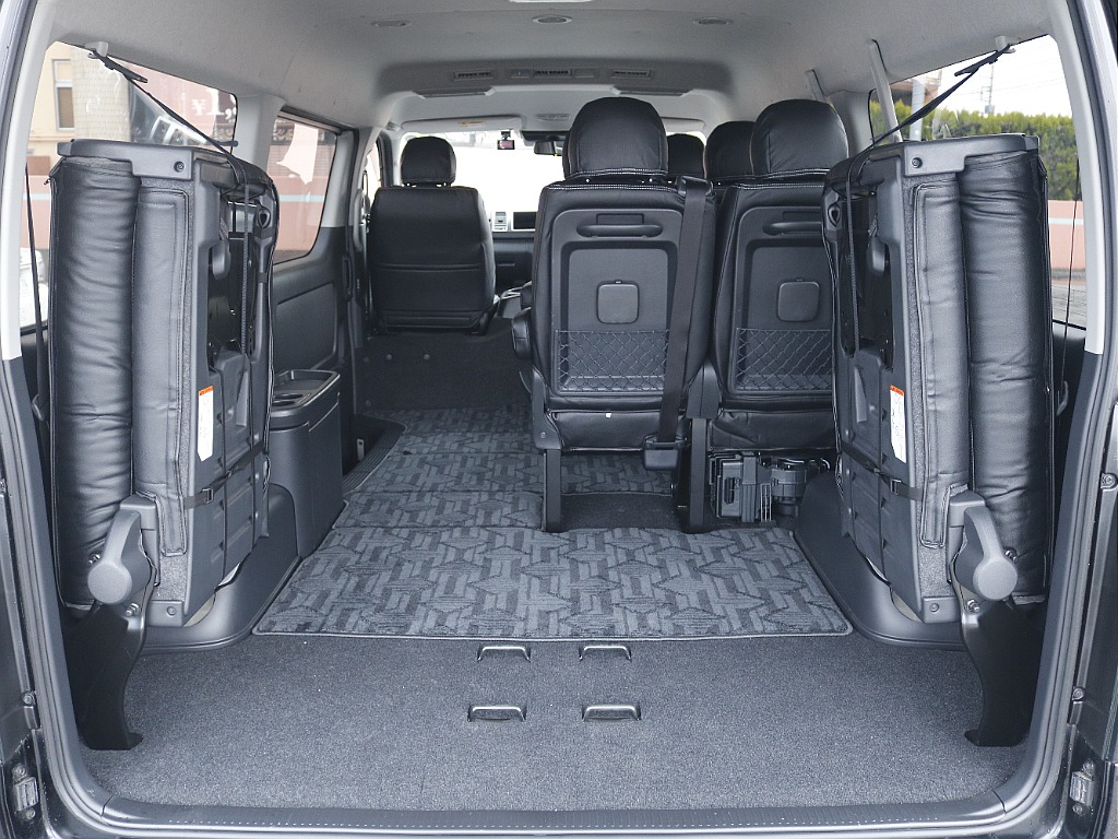 ラゲッジスペースもしっかり確保！