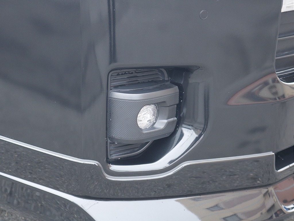 茨城県つくば市にハイエース専門の新車・中古車の展示場を展開！人気のグレード・年式をその場で見比べられます♪皆様のご来場、お問合せを心よりお待ちしております☆