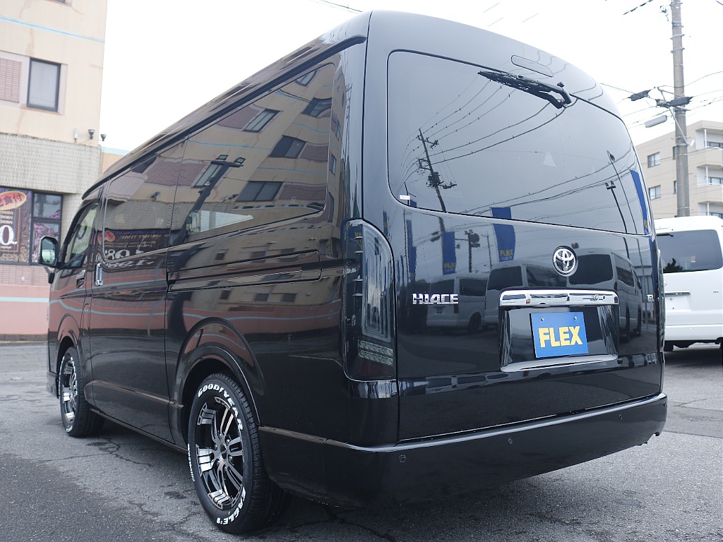 茨城県つくば市にハイエース専門の新車・中古車の展示場を展開！人気のグレード・年式をその場で見比べられます♪皆様のご来場、お問合せを心よりお待ちしております☆