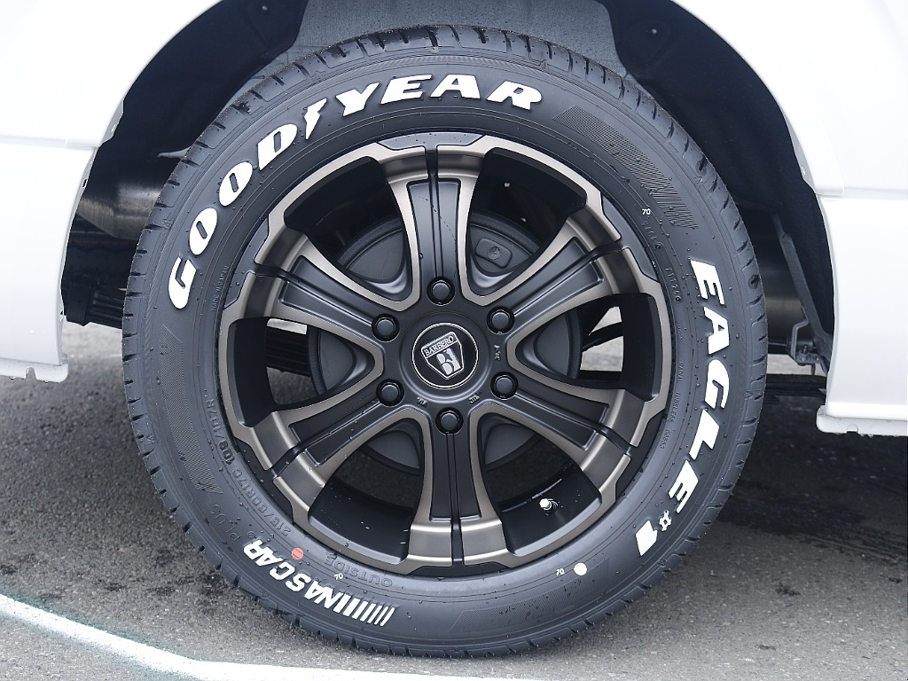 追加カスタムパーツも豊富に取り揃えておりますのでご相談下さい！