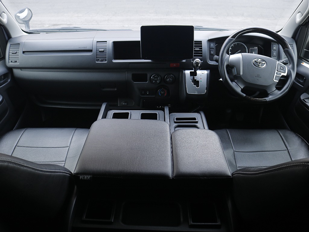 フルカスタムの1台入庫致しました！