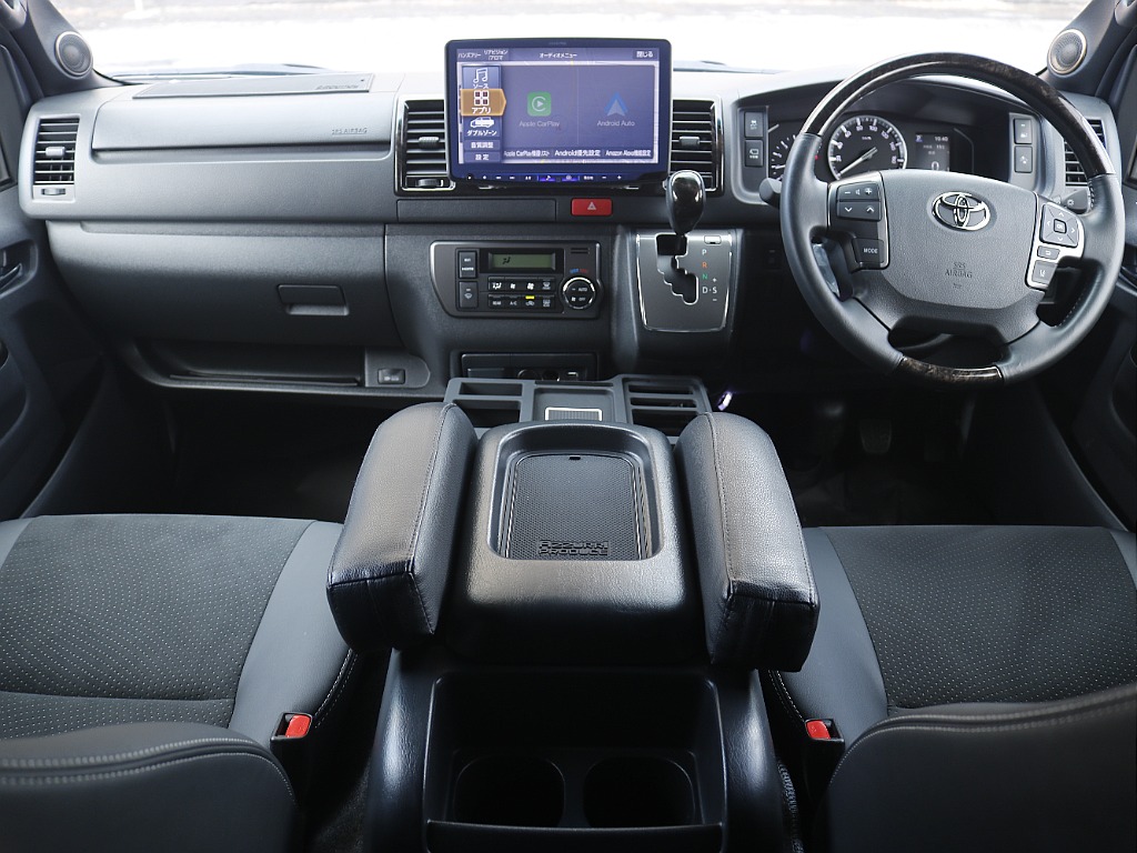 走行距離5,800km4WDディーゼルターボ入庫です♪