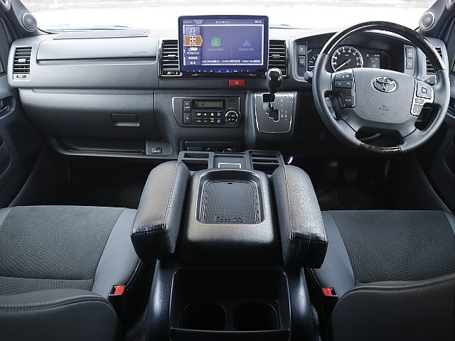 走行距離5,800km4WDディーゼルターボ入庫です♪