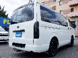 茨城県つくば市にハイエース専門の新車・中古車の展示場を展開！人気のグレード・年式をその場で見比べられます♪皆様のご来場、お問合せを心よりお待ちしております☆