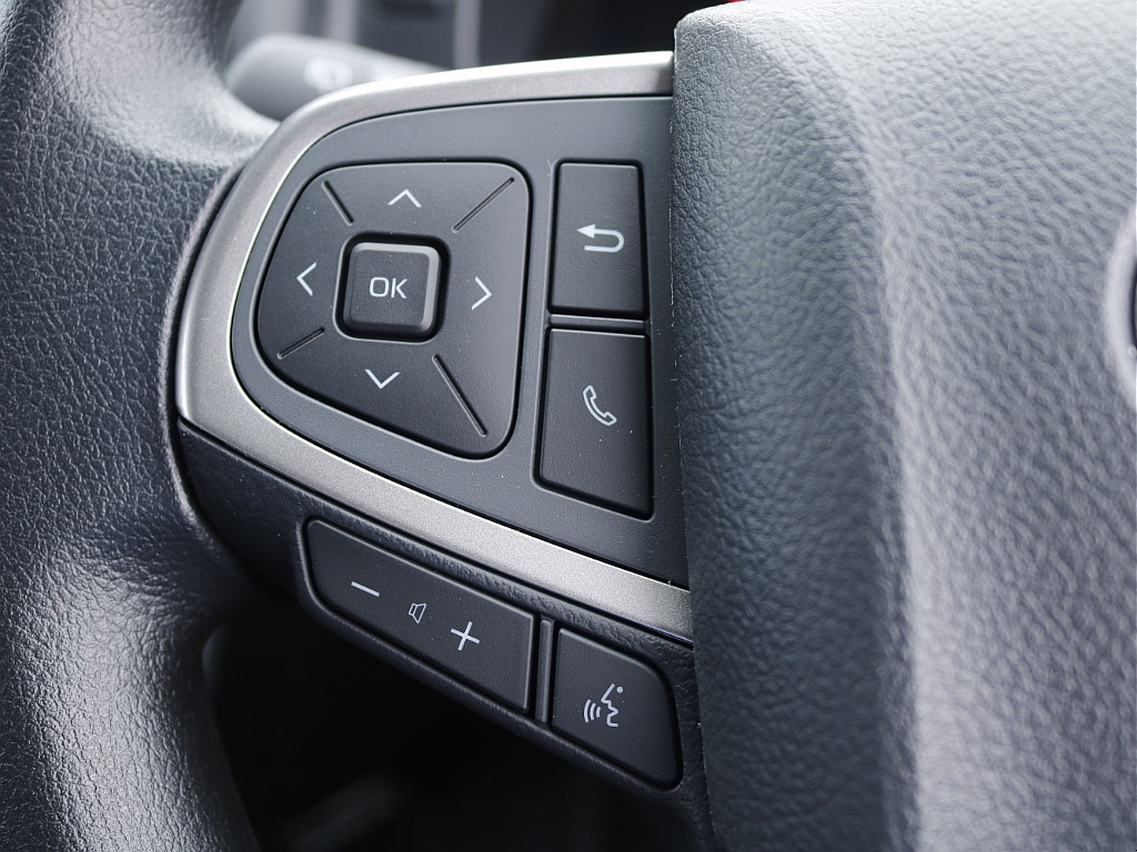 ステアリングスイッチ！