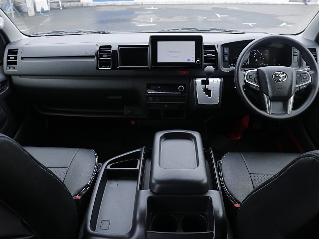 FLEX内装架装ver1！後部にはベッドキット搭載です！