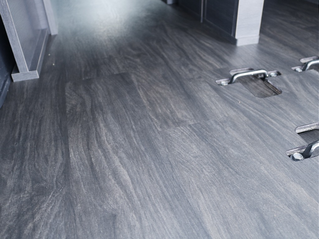 追加カスタムパーツも豊富に取り揃えておりますのでご相談下さい！