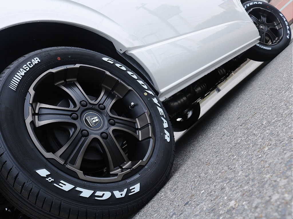 追加カスタムパーツも豊富に取り揃えておりますのでご相談下さい！