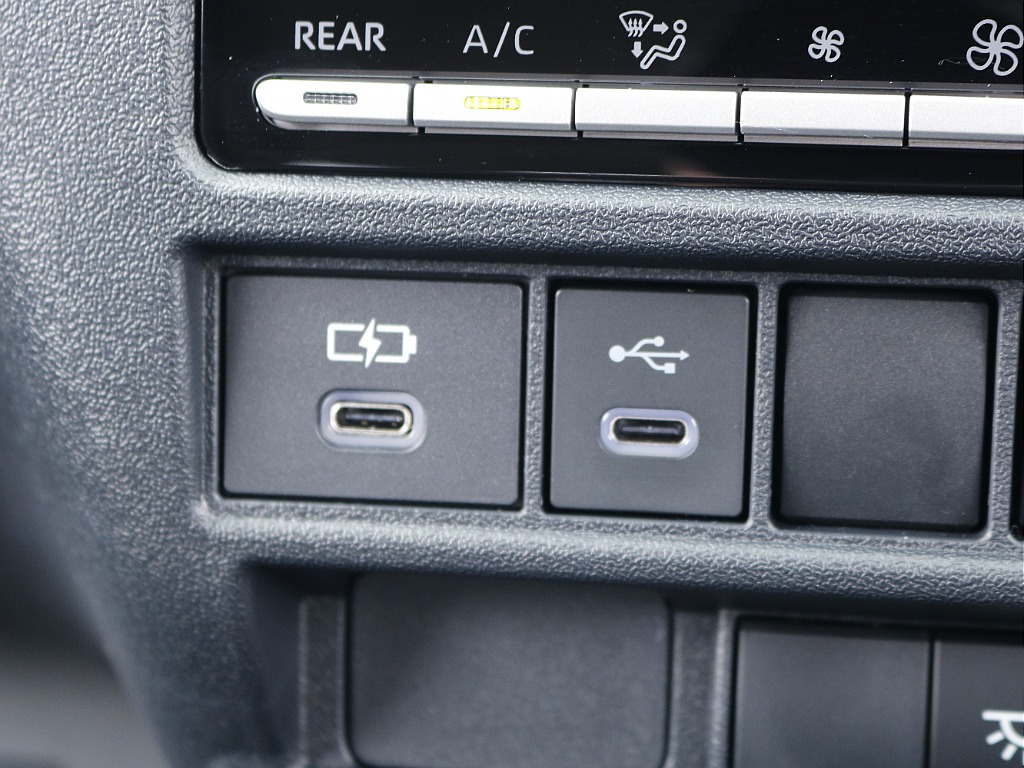 追加カスタムパーツも豊富に取り揃えておりますのでご相談下さい！