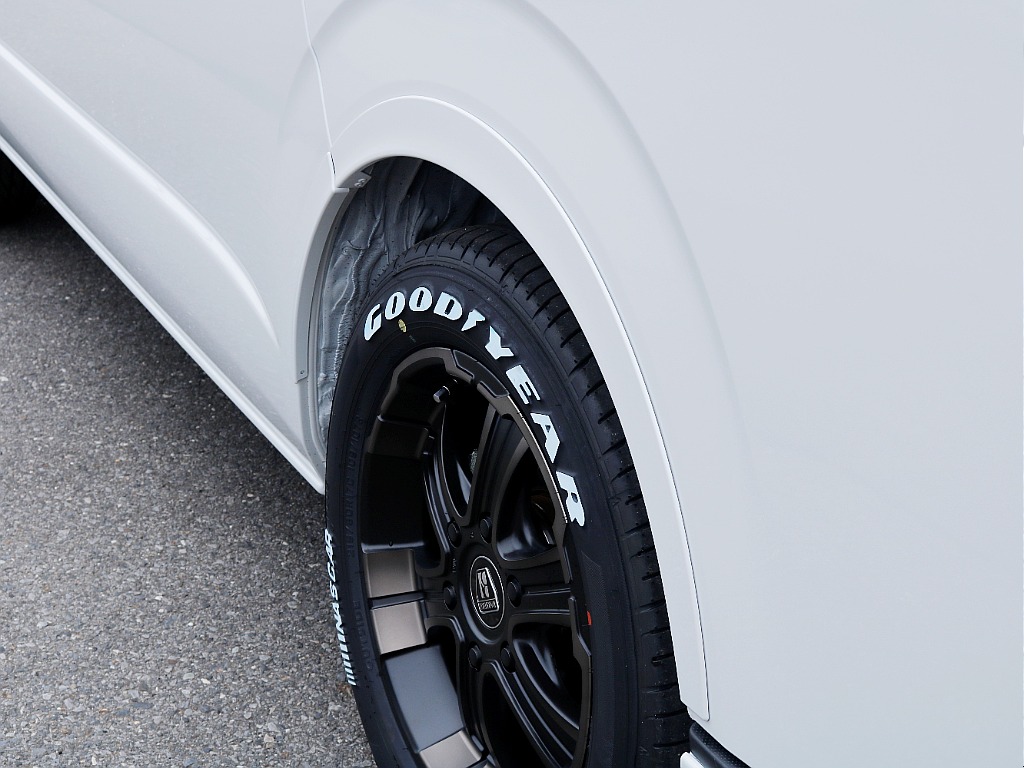 追加カスタムパーツも豊富に取り揃えておりますのでご相談下さい！